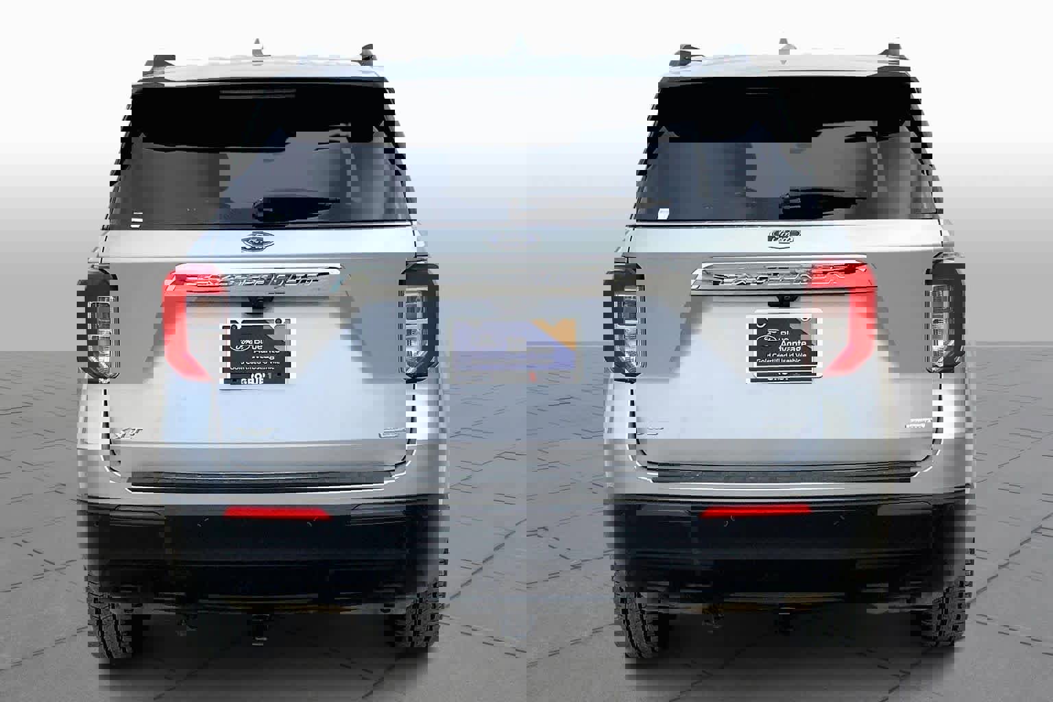 Certified 2020 Ford Explorer XLT image 3