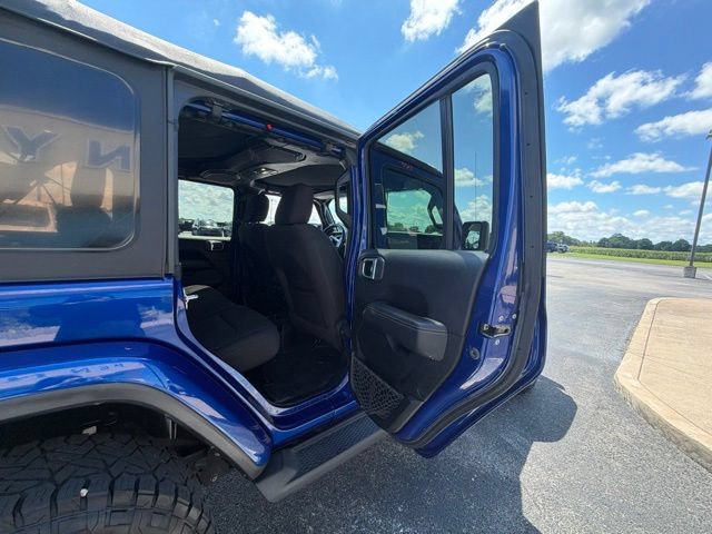Used 2020 Jeep Wrangler Unlimited Sahara AWD/4WD image 17