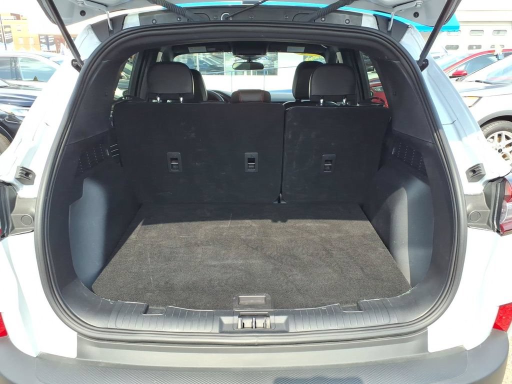 Certified 2025 Ford Escape ST-Line w/ Cold Weather Package AWD/4WD image 8