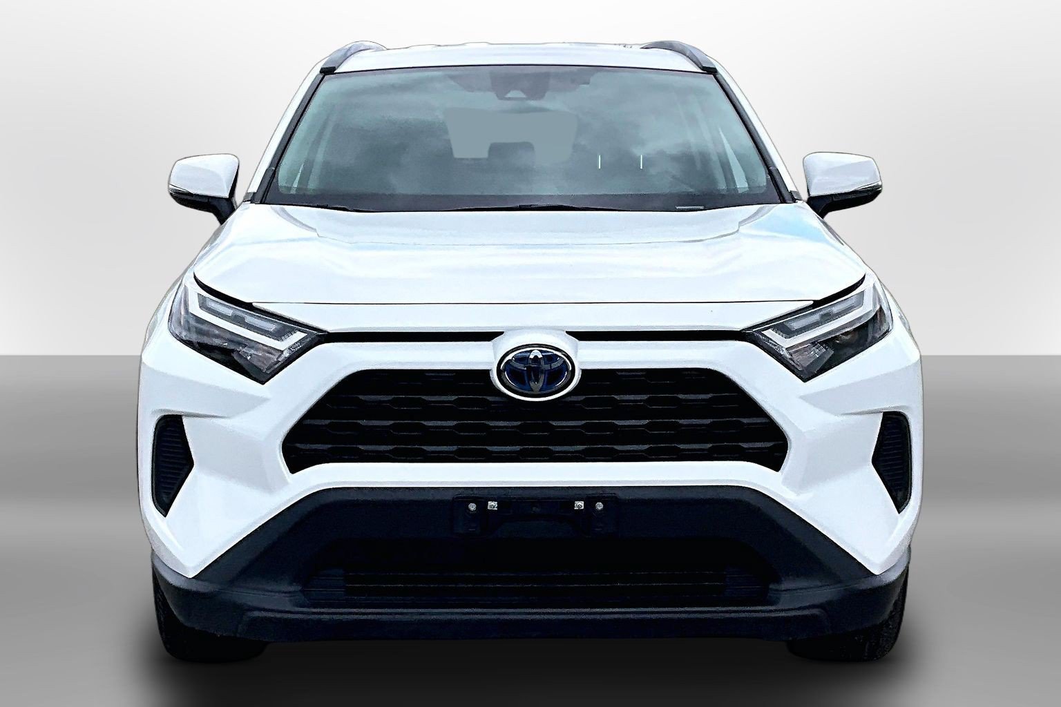 Used 2024 Toyota RAV4 LE AWD/4WD image 3