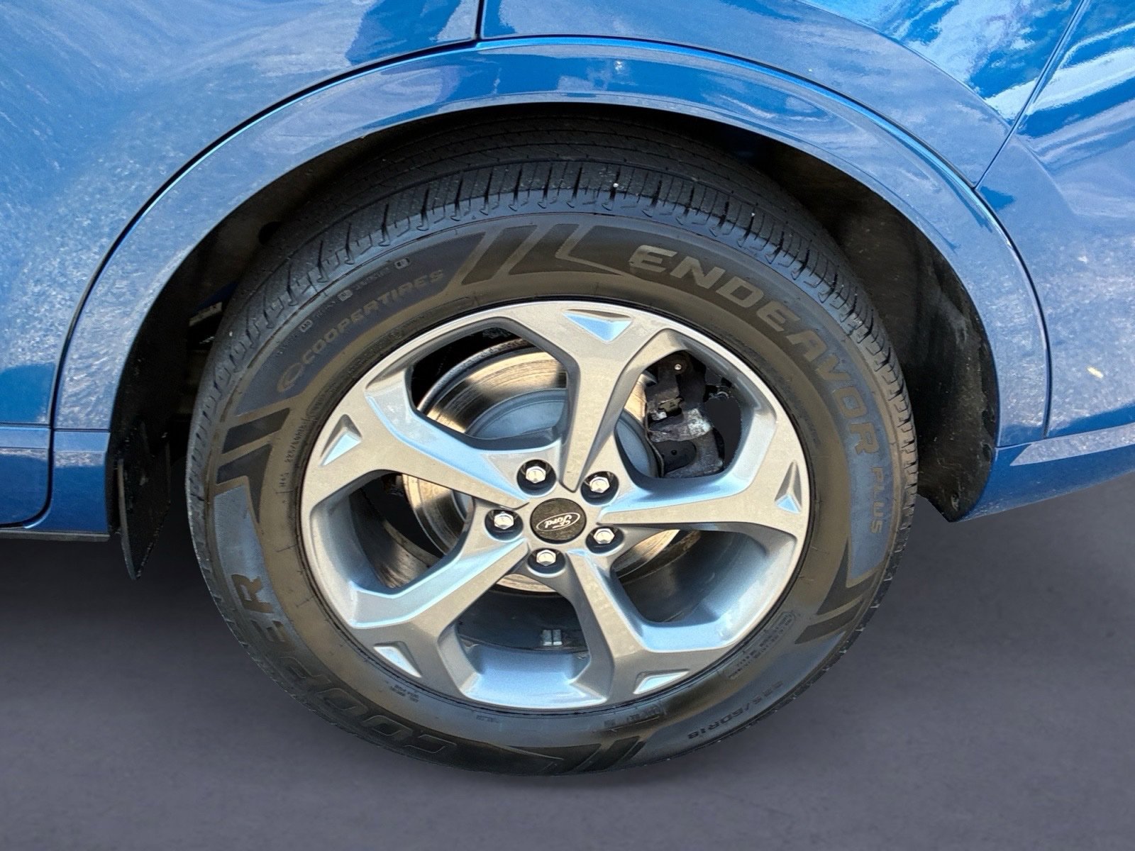 Certified 2023 Ford Escape ST-Line AWD/4WD image 8