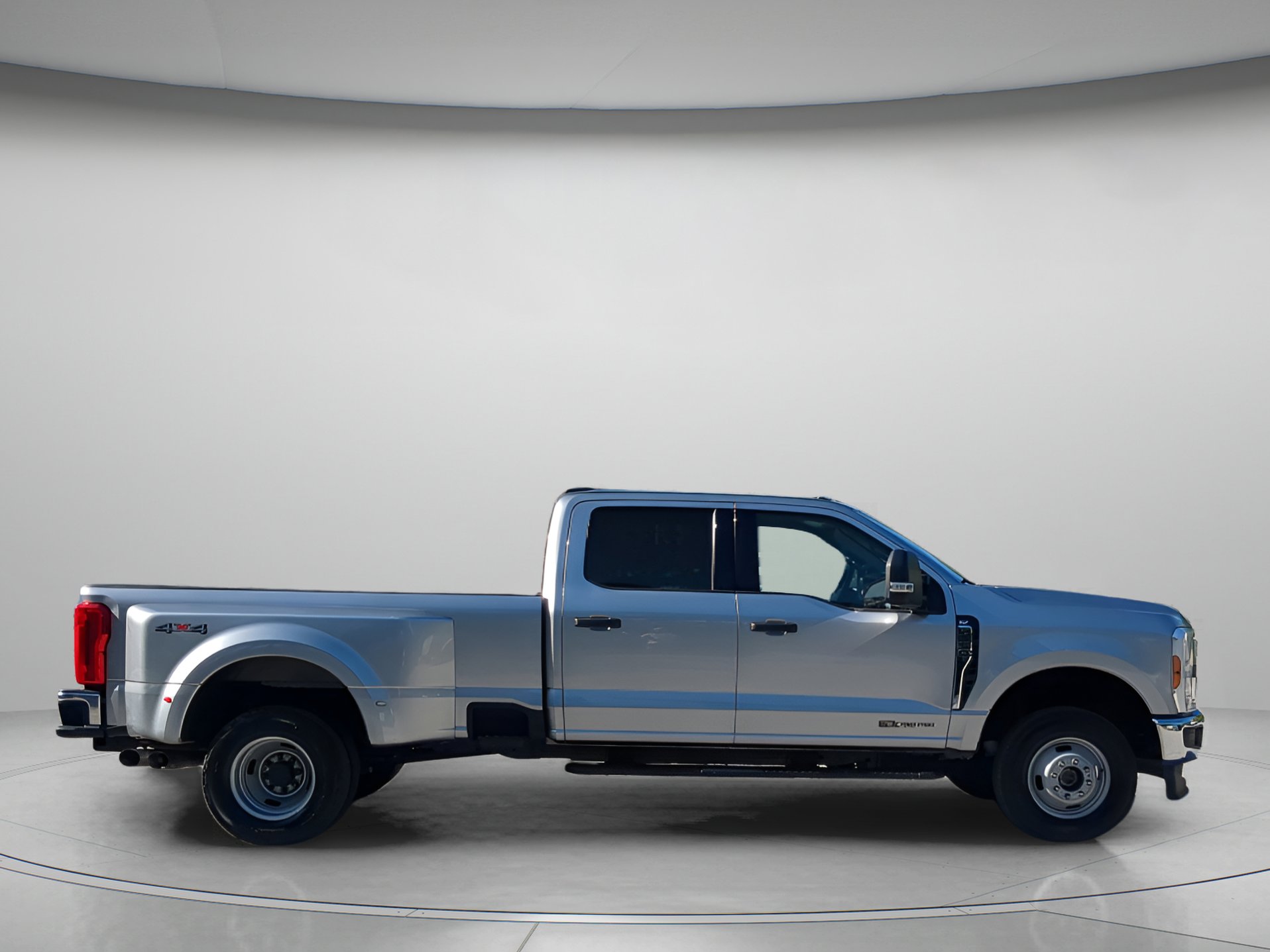 Certified 2024 Ford F350 XLT AWD/4WD image 39