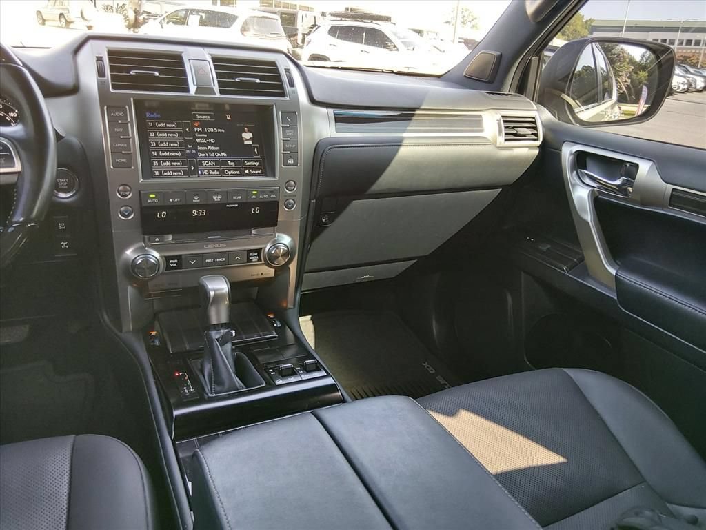 Used 2021 Lexus GX 460 Premium w/ Premium Package AWD/4WD image 12
