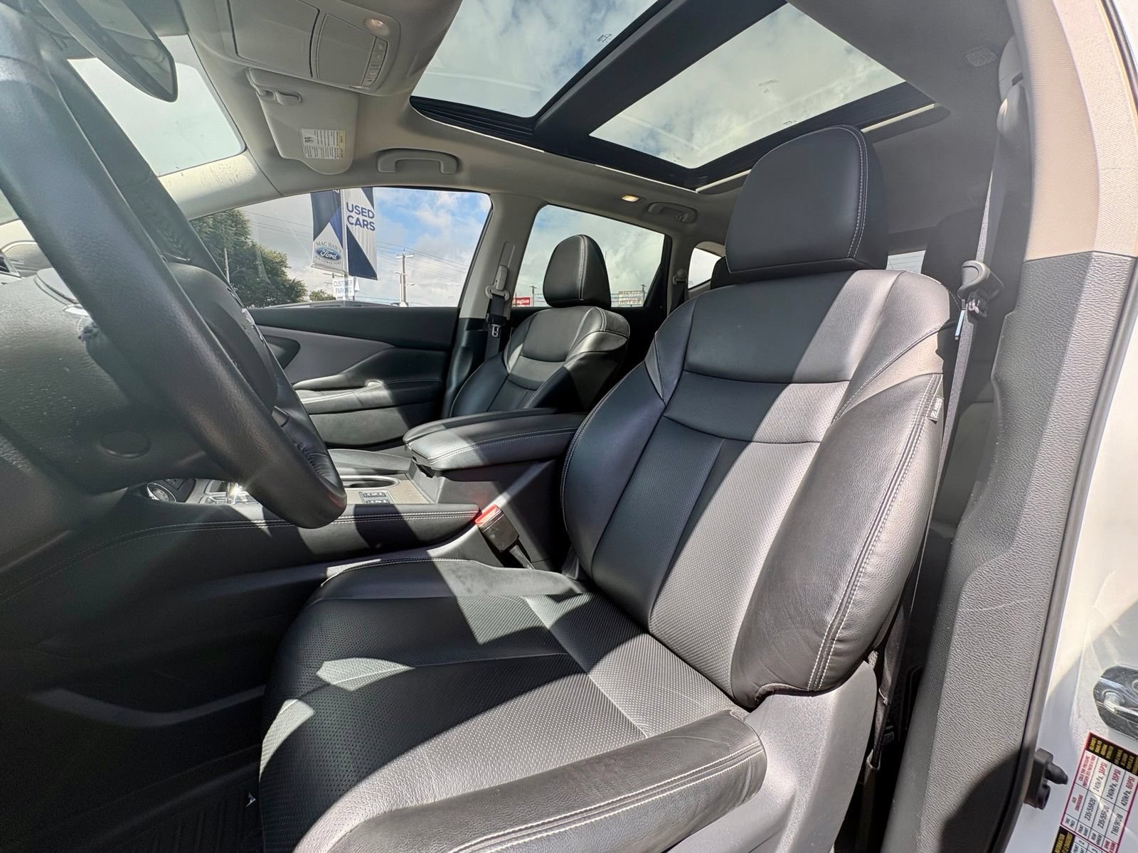 Used 2023 Nissan Murano SL w/ SL Moonroof Package FWD image 15