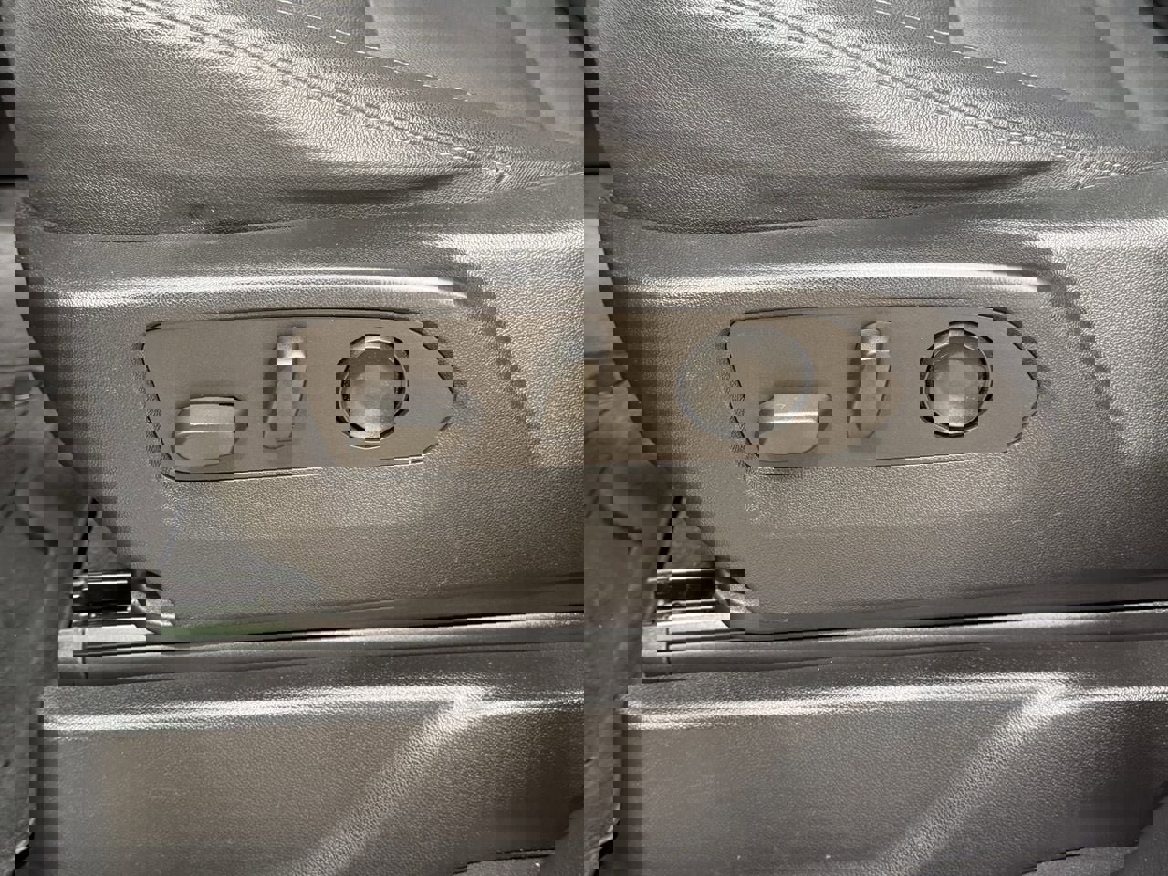 Used 2022 Chevrolet Tahoe LT w/ Luxury Package image 27