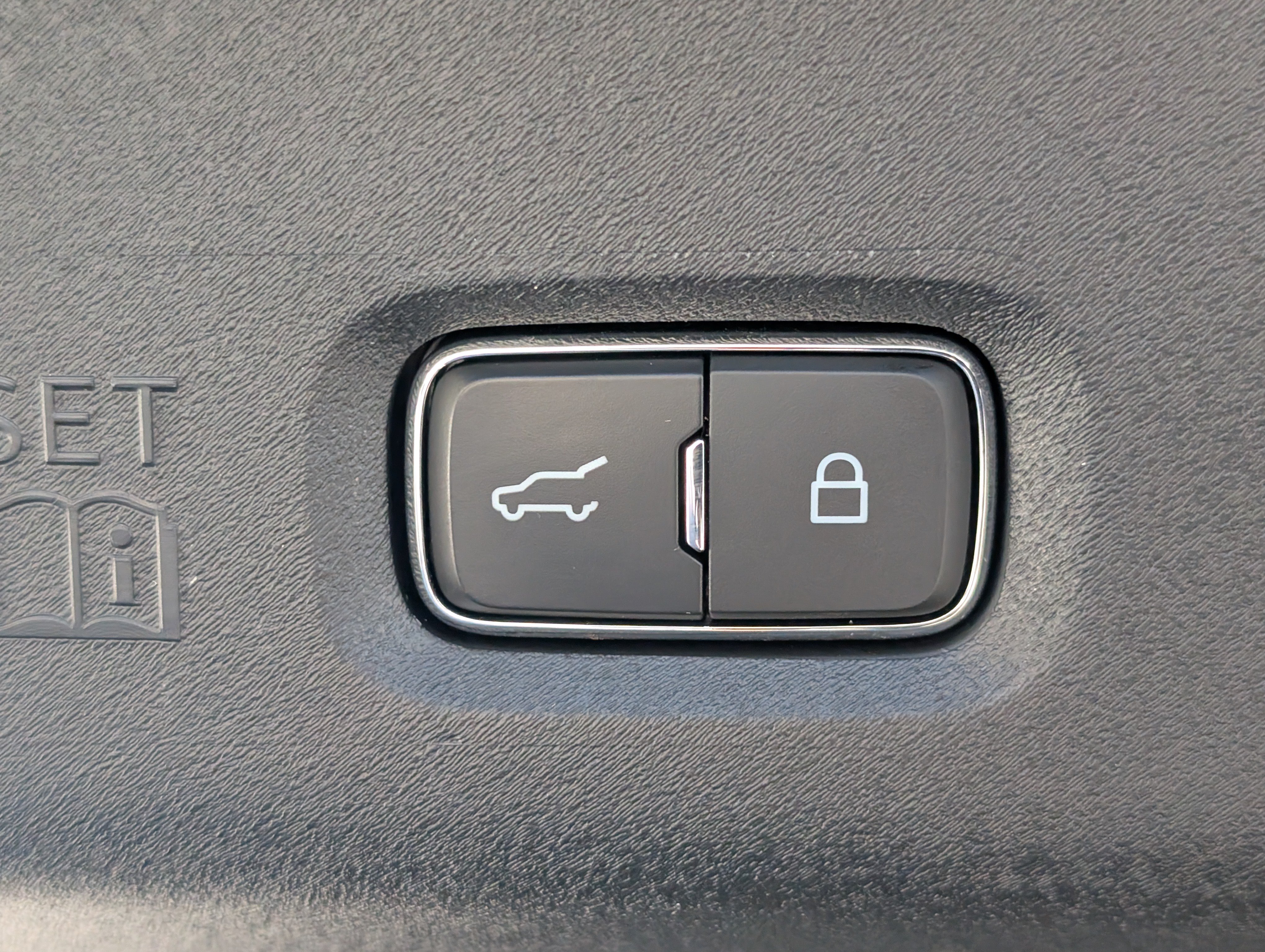 Certified 2026 Ford Expedition Active AWD/4WD image 18