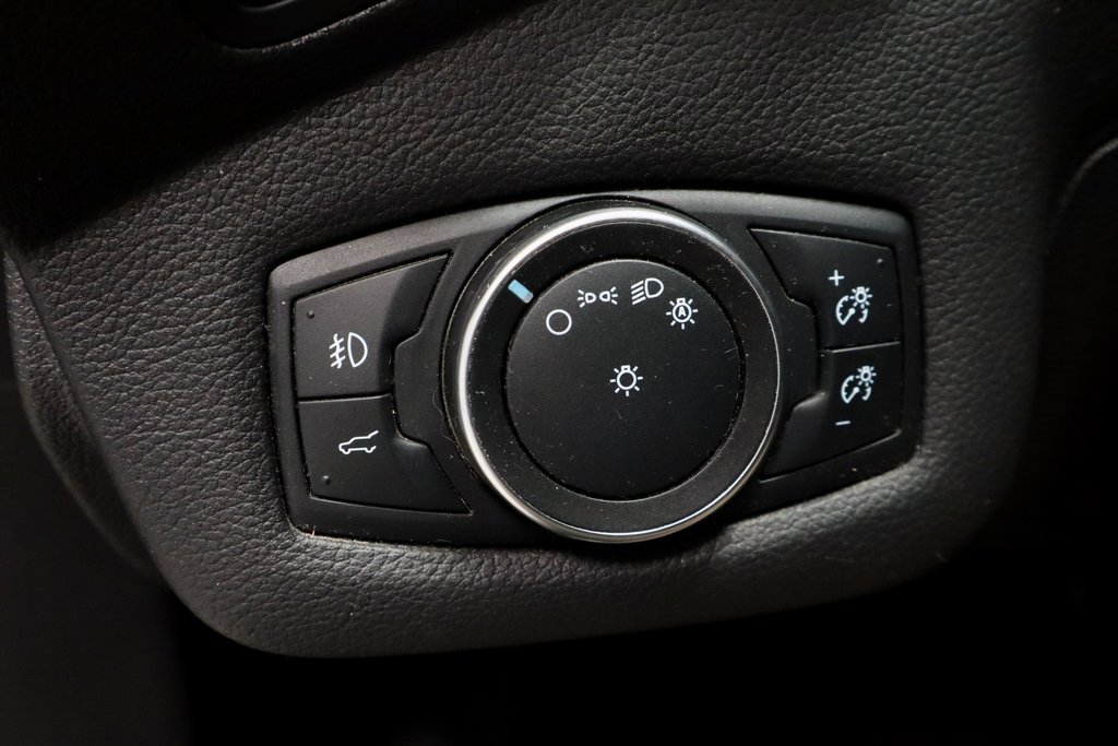 Certified 2018 Ford Escape SE image 27