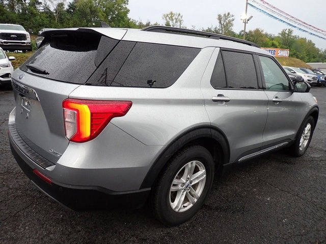 Certified 2023 Ford Explorer XLT w/ Equipment Group 202A image 4