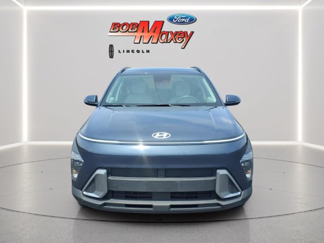 Used 2025 Hyundai Kona SEL AWD/4WD image 2