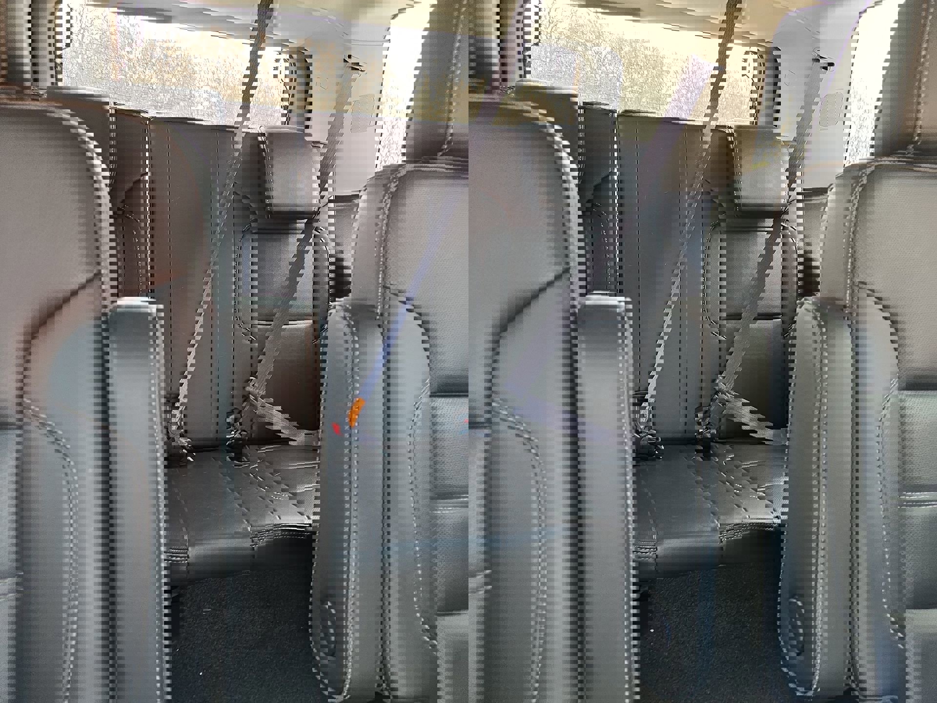 Used 2017 GMC Yukon Denali w/ Enhanced Security Package image 24