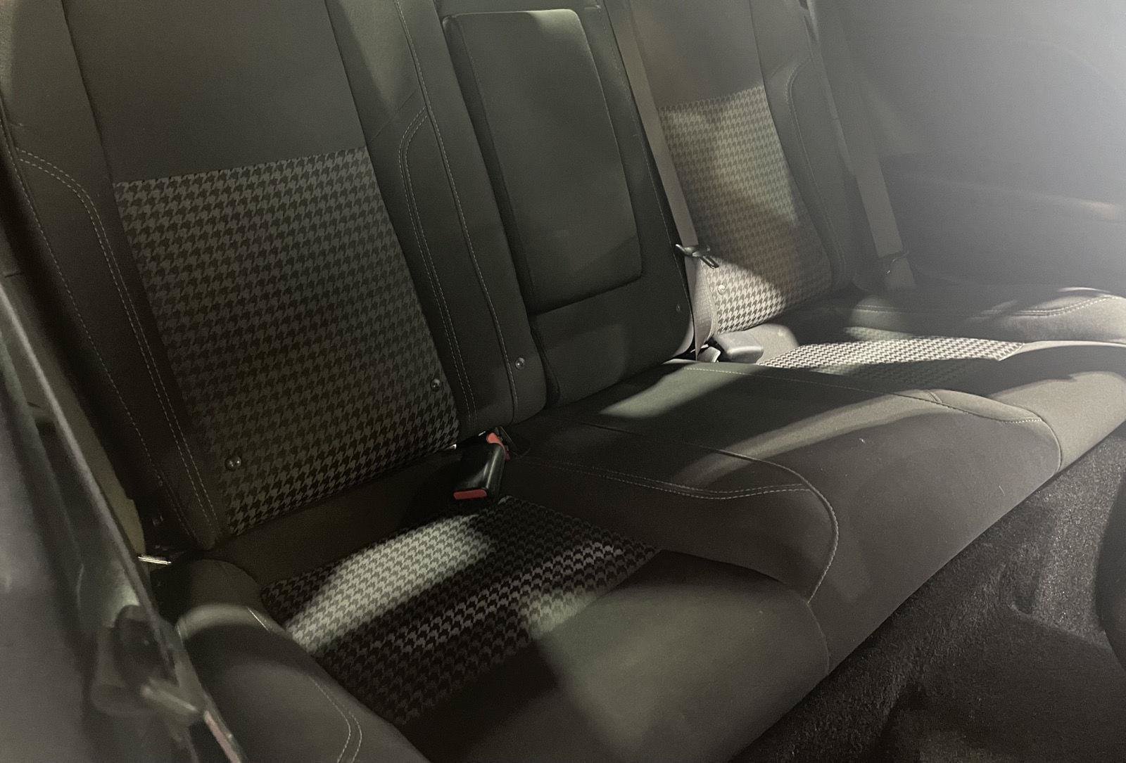 Used 2019 Dodge Challenger SXT RWD image 24