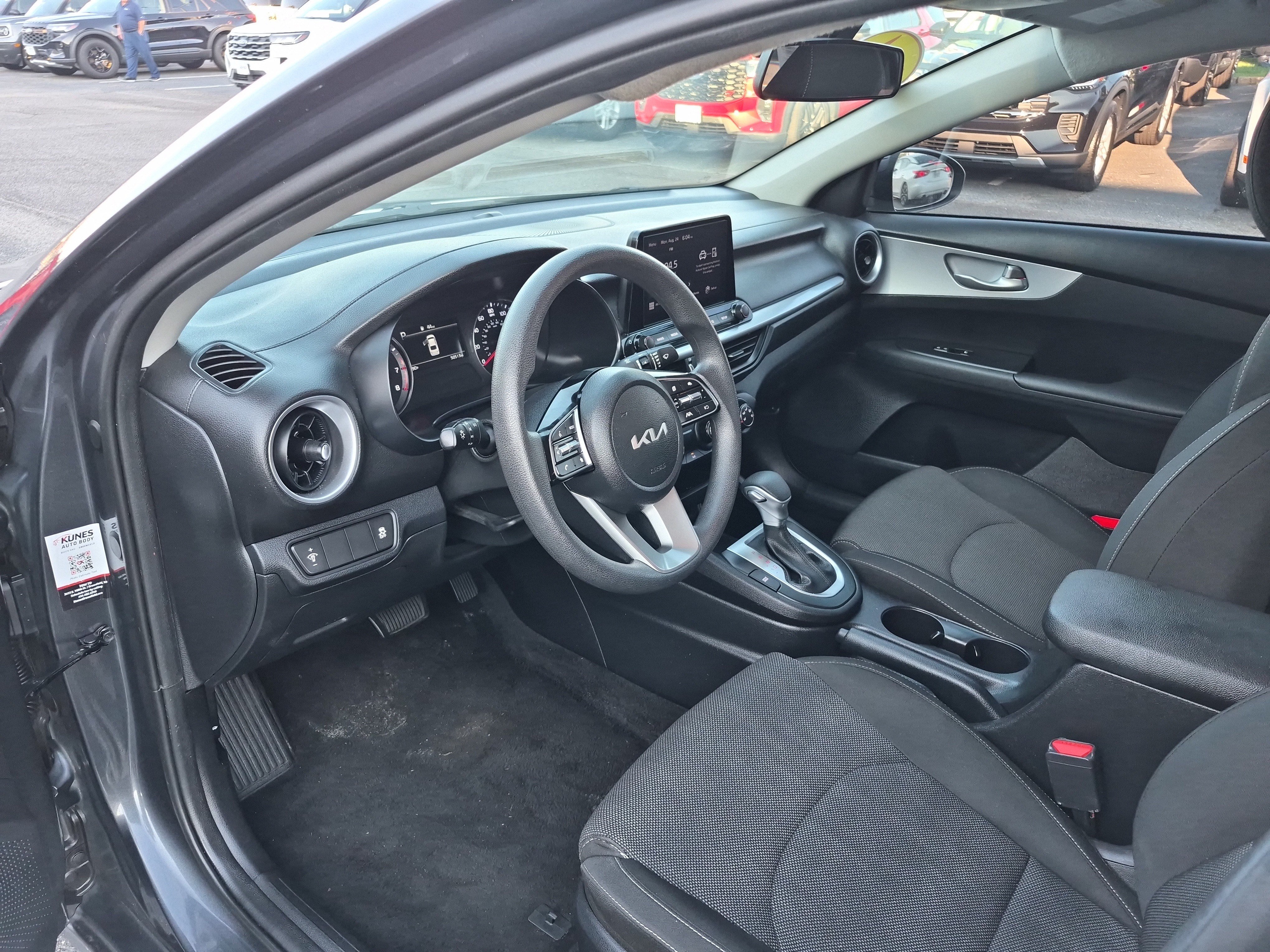 Used 2024 Kia Forte LXS FWD image 12