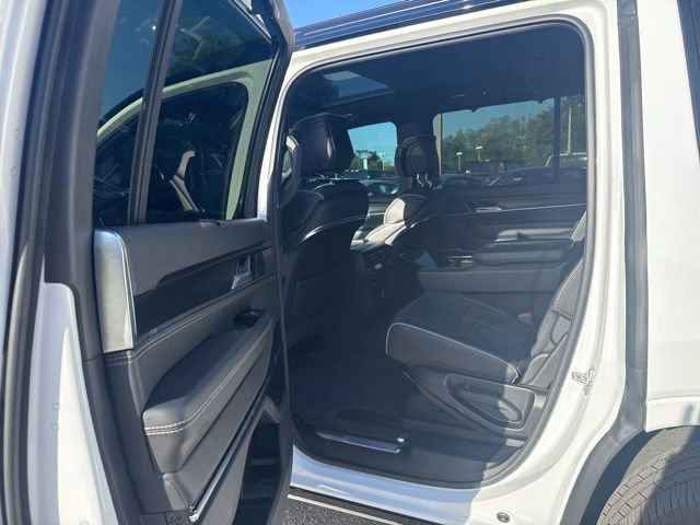 Used 2024 Jeep Grand Wagoneer Series II w/ Quick Order Packagew 28T image 15