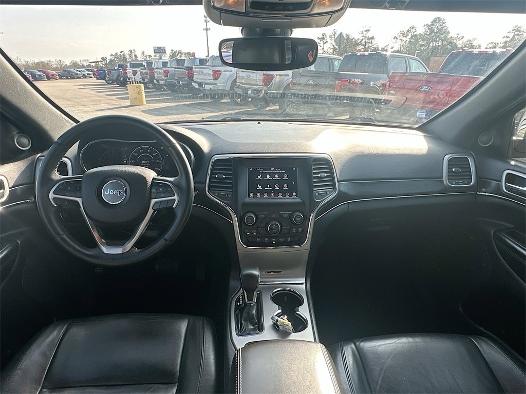 Used 2018 Jeep Grand Cherokee Limited image 3