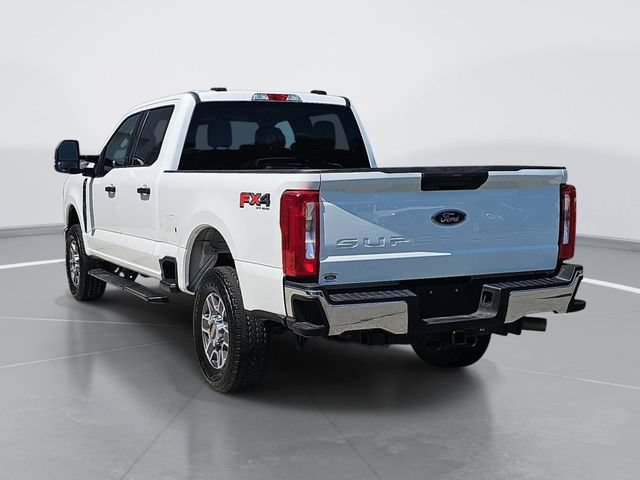 Certified 2025 Ford F250 XLT w/ FX4 Off-Road Package AWD/4WD image 5
