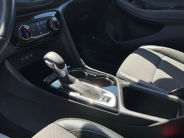 Used 2021 Buick Encore GX Preferred AWD/4WD image 13