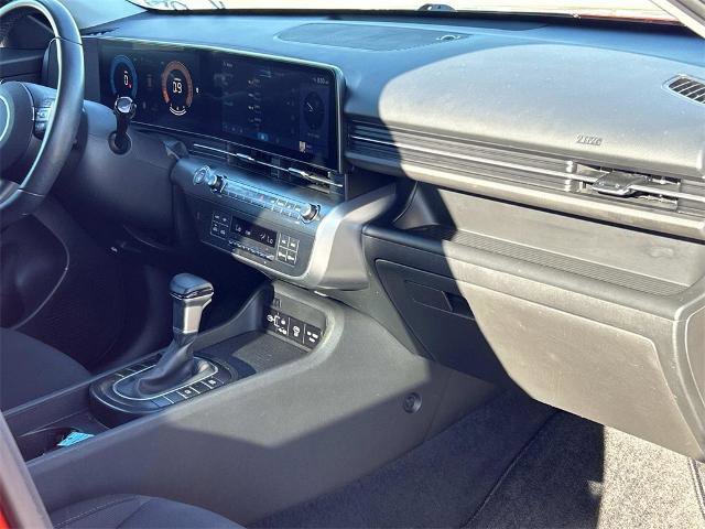 Used 2024 Hyundai Kona SEL image 22