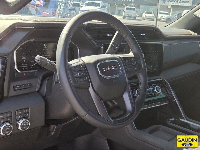 Used 2025 GMC Sierra 2500 AT4 w/ Technology Package AWD/4WD image 19
