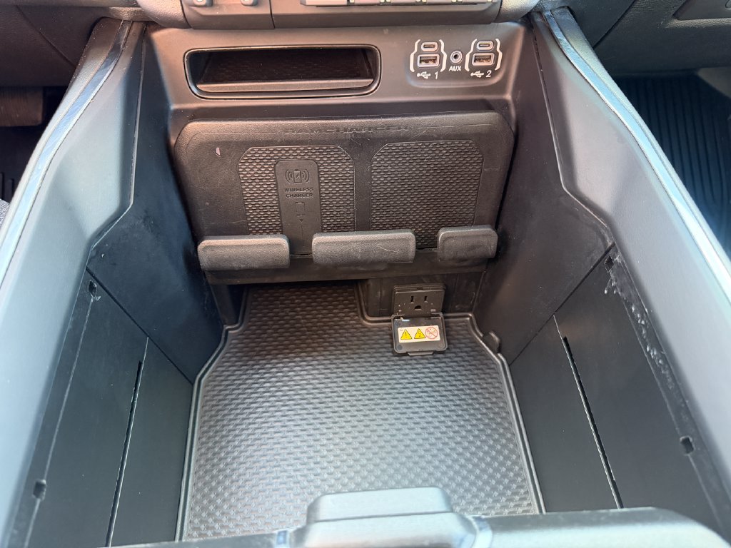 Used 2022 RAM 1500 Laramie AWD/4WD image 36
