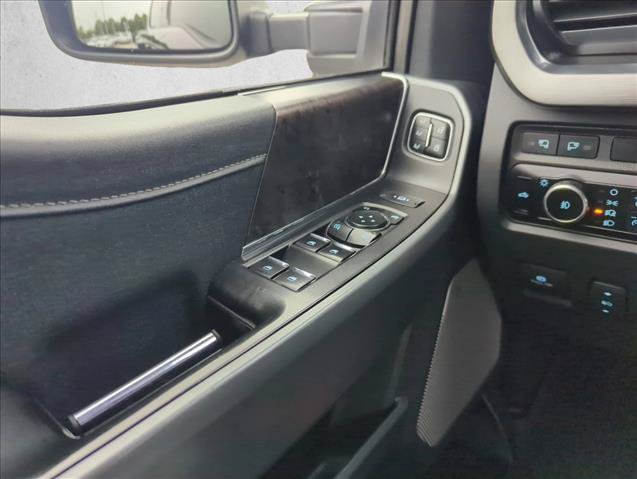 Certified 2024 Ford F450 Lariat w/ Lariat Ultimate Package AWD/4WD image 24