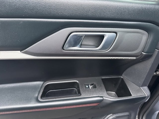 Certified 2025 Ford Explorer ST-Line w/ Premium Package image 11