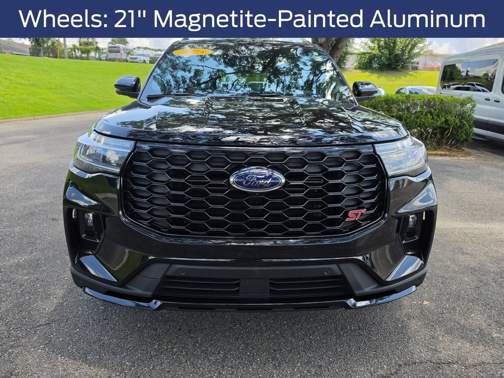 Certified 2025 Ford Explorer ST RWD image 7