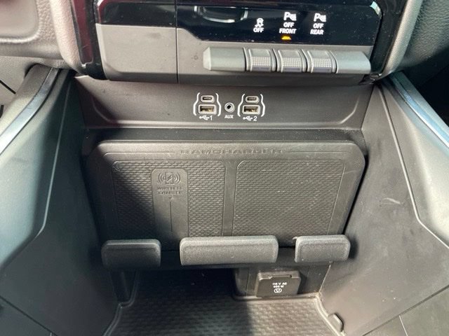 Used 2025 RAM 1500 Big Horn AWD/4WD image 29