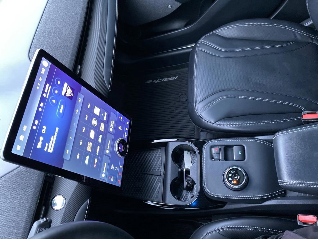 Certified 2022 Ford Mustang Mach-E Premium image 28