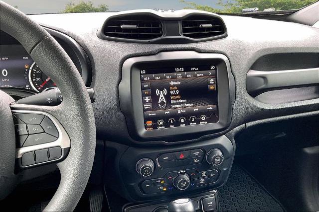 Used 2023 Jeep Renegade Latitude AWD/4WD image 6