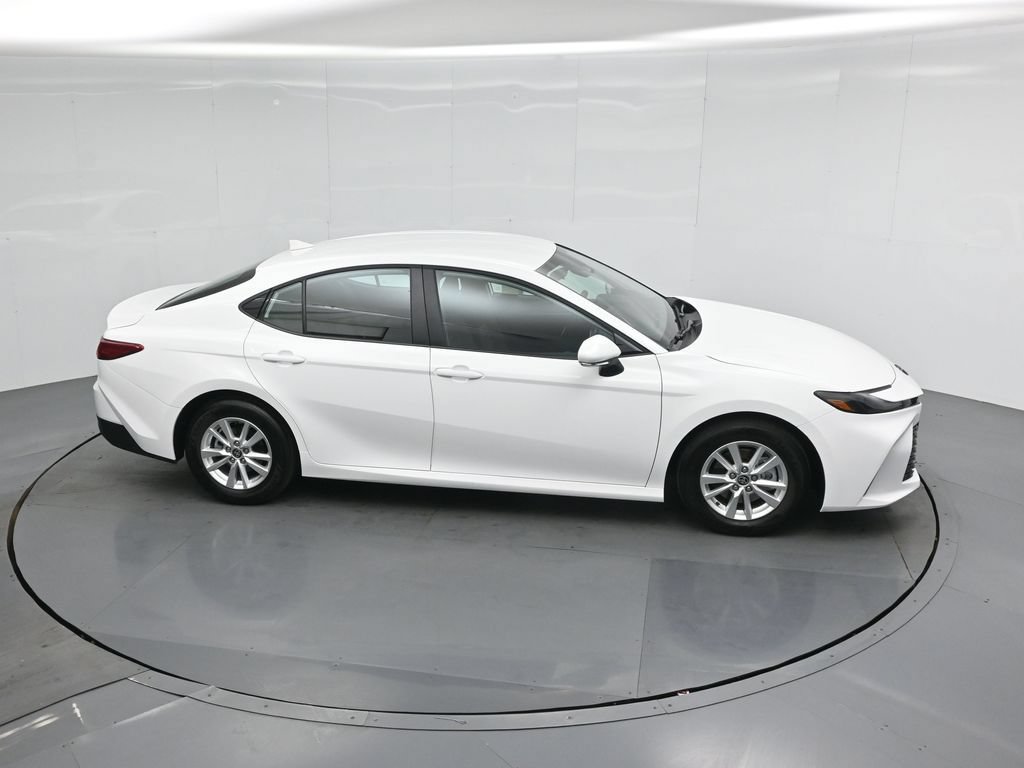 Used 2025 Toyota Camry LE FWD image 47