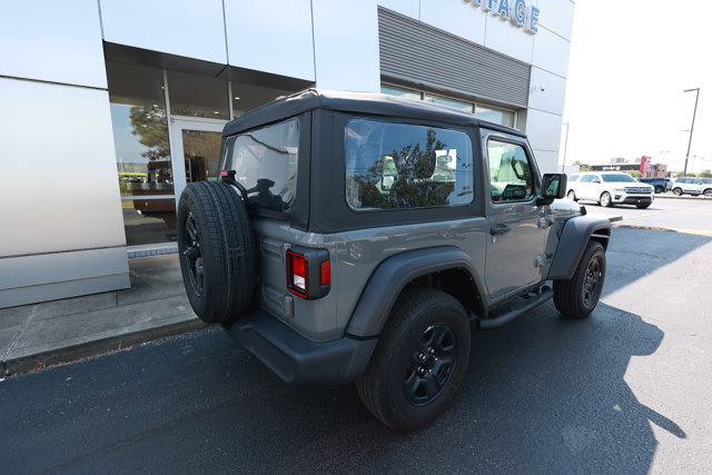 Used 2023 Jeep Wrangler Sport AWD/4WD image 3
