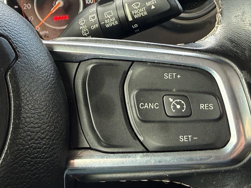 Used 2020 Jeep Wrangler Unlimited Sahara image 23