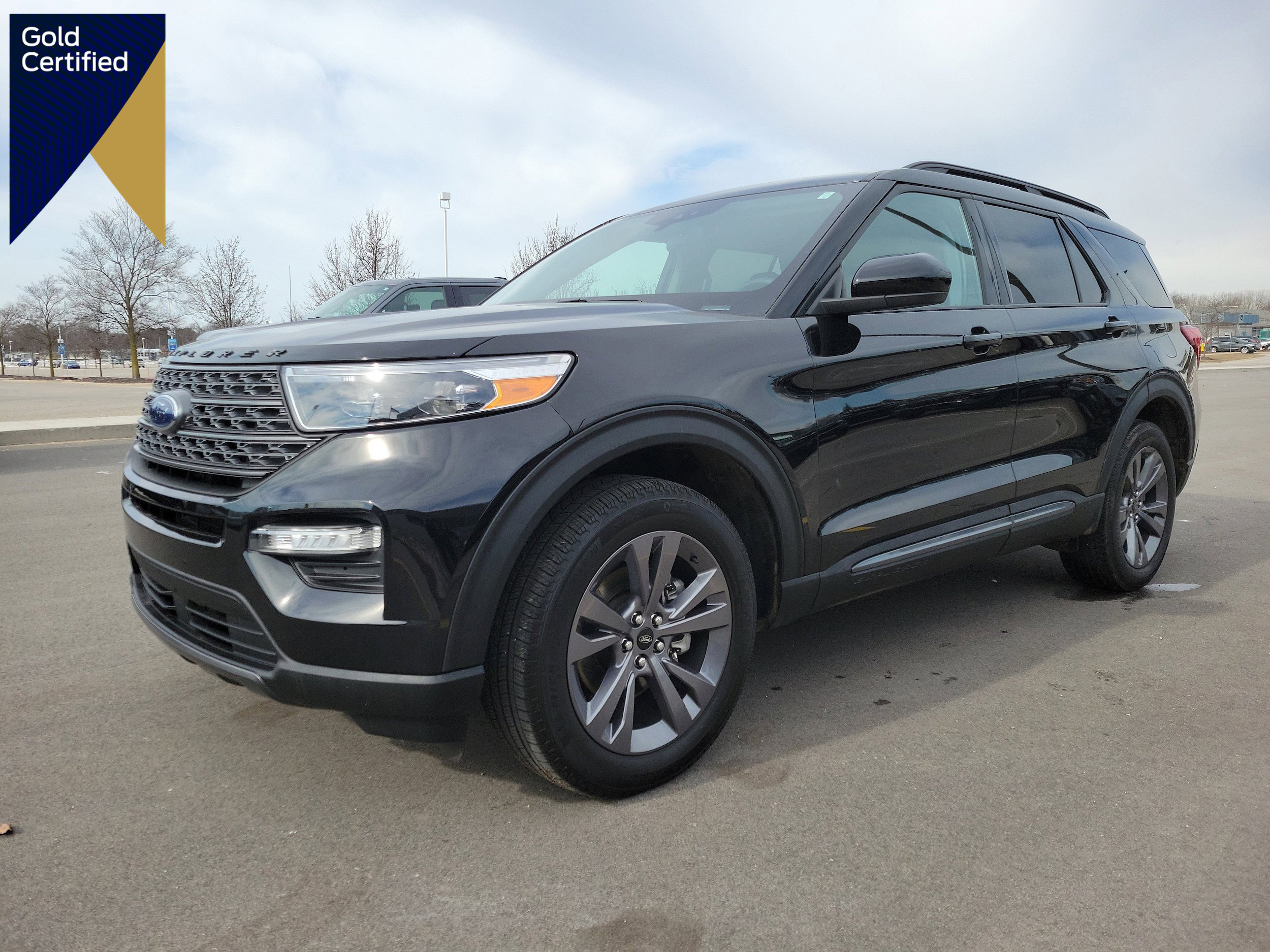 Certified 2023 Ford Explorer XLT w/ Equipment Group 202A