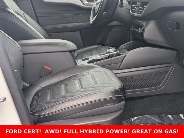 Certified 2023 Ford Escape Platinum w/ Premium Technology Package AWD/4WD image 26