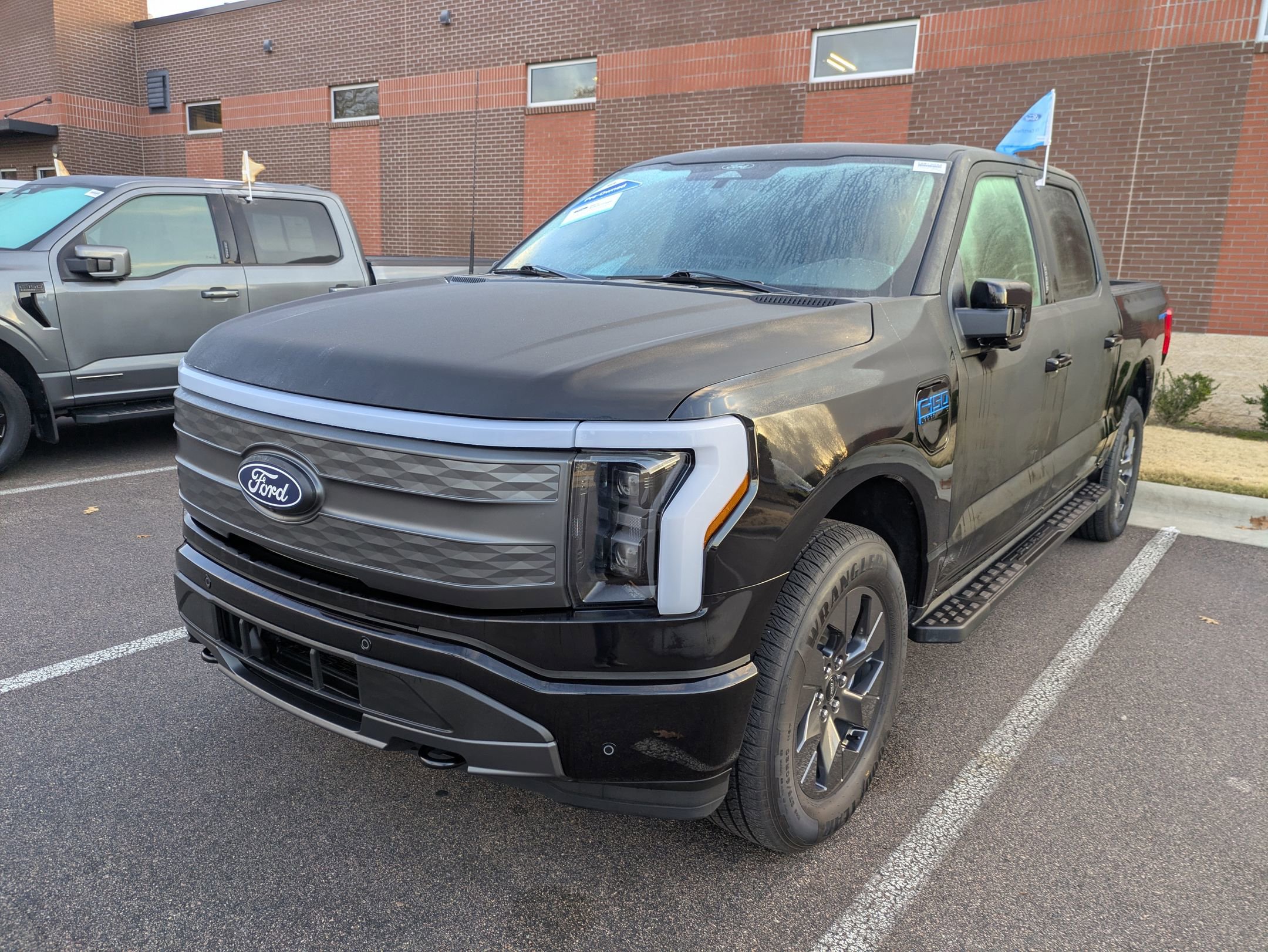 Certified 2025 Ford F150 Lightning Lariat image 3