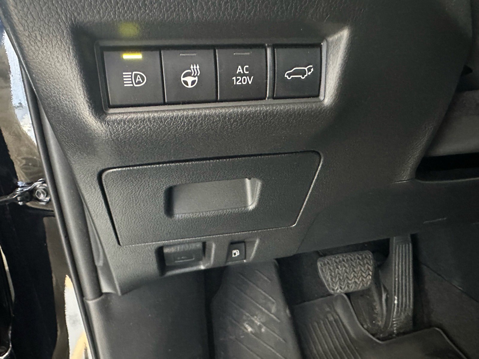 Used 2024 Toyota Grand Highlander Limited image 35