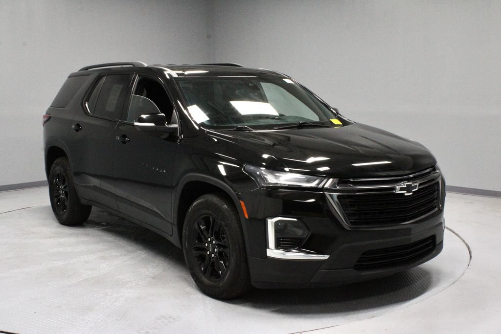 Used 2023 Chevrolet Traverse LT w/ Midnight/Sport Edition