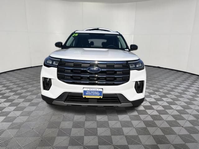 Certified 2025 Ford Explorer Active w/ Active Comfort Package AWD/4WD image 14