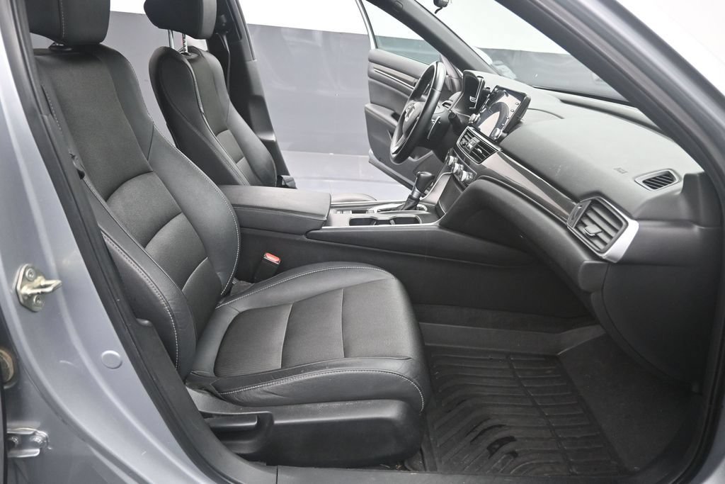 Used 2019 Honda Accord Sport image 14