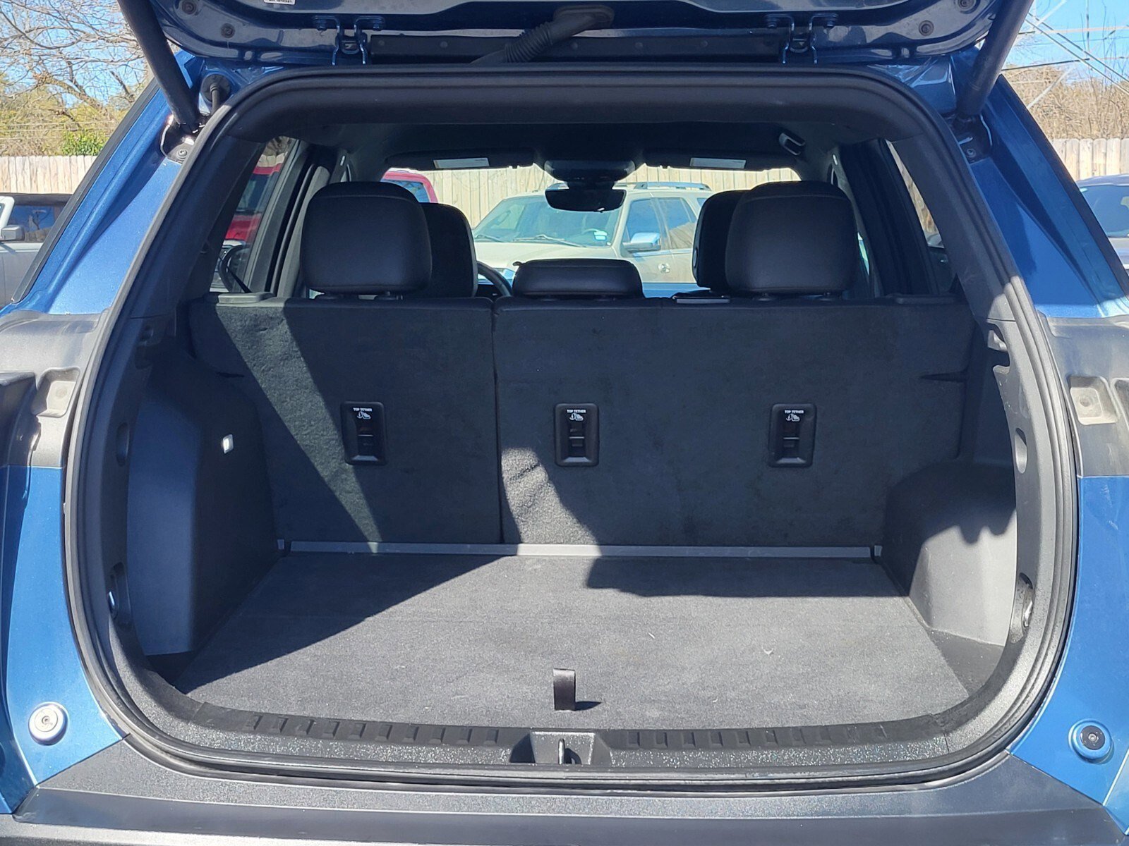 Used 2025 Chevrolet Equinox LT w/ Convenience Package II image 31