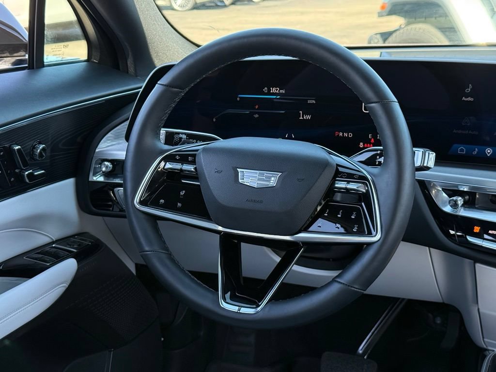Used 2024 Cadillac Lyriq Luxury w/ LPO, Floor Liner Package AWD/4WD image 9