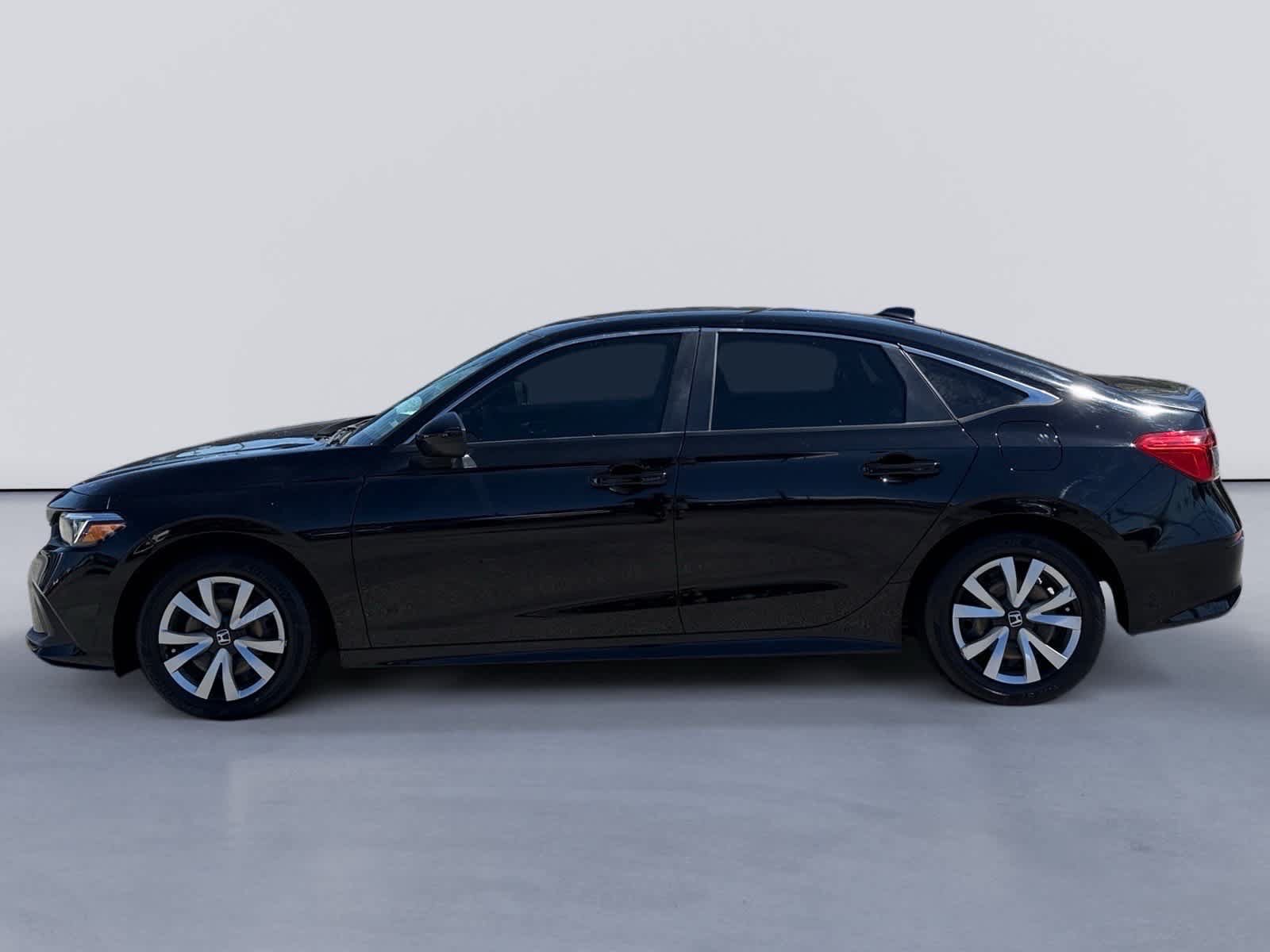 Used 2022 Honda Civic LX image 2