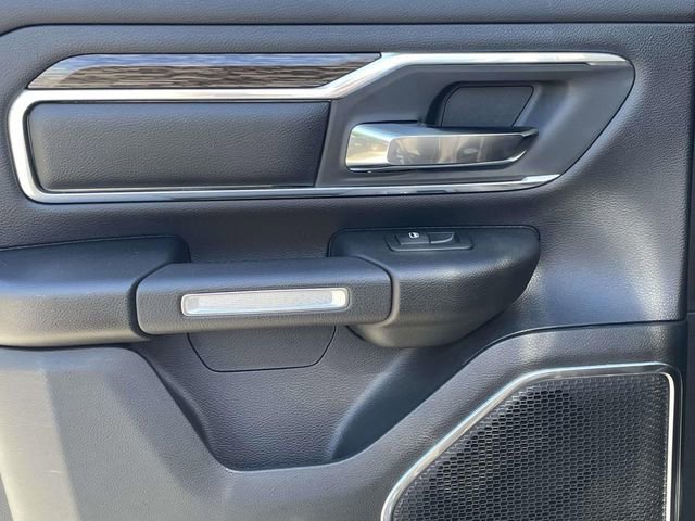 Used 2019 RAM 1500 Laramie AWD/4WD image 12