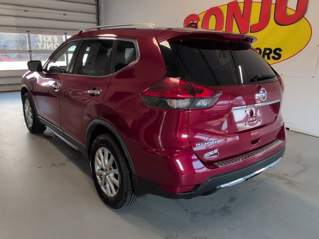 Used 2017 Nissan Rogue SV AWD/4WD image 3