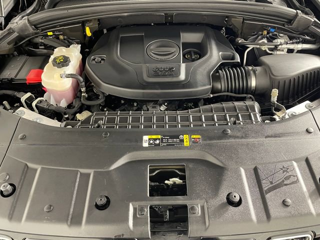 Used 2024 Jeep Grand Cherokee Overland w/ Adv Protech Group III image 21