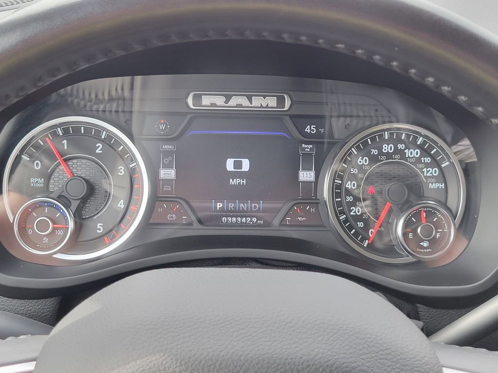 Used 2024 RAM 2500 Laramie image 32