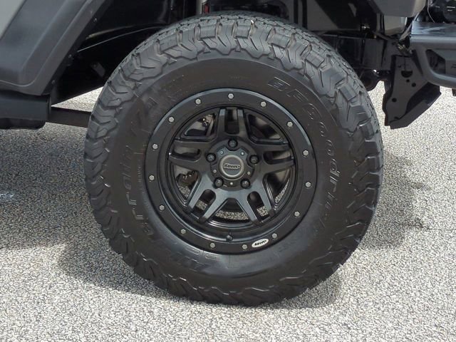 Used 2018 Jeep Wrangler Unlimited Sport image 11