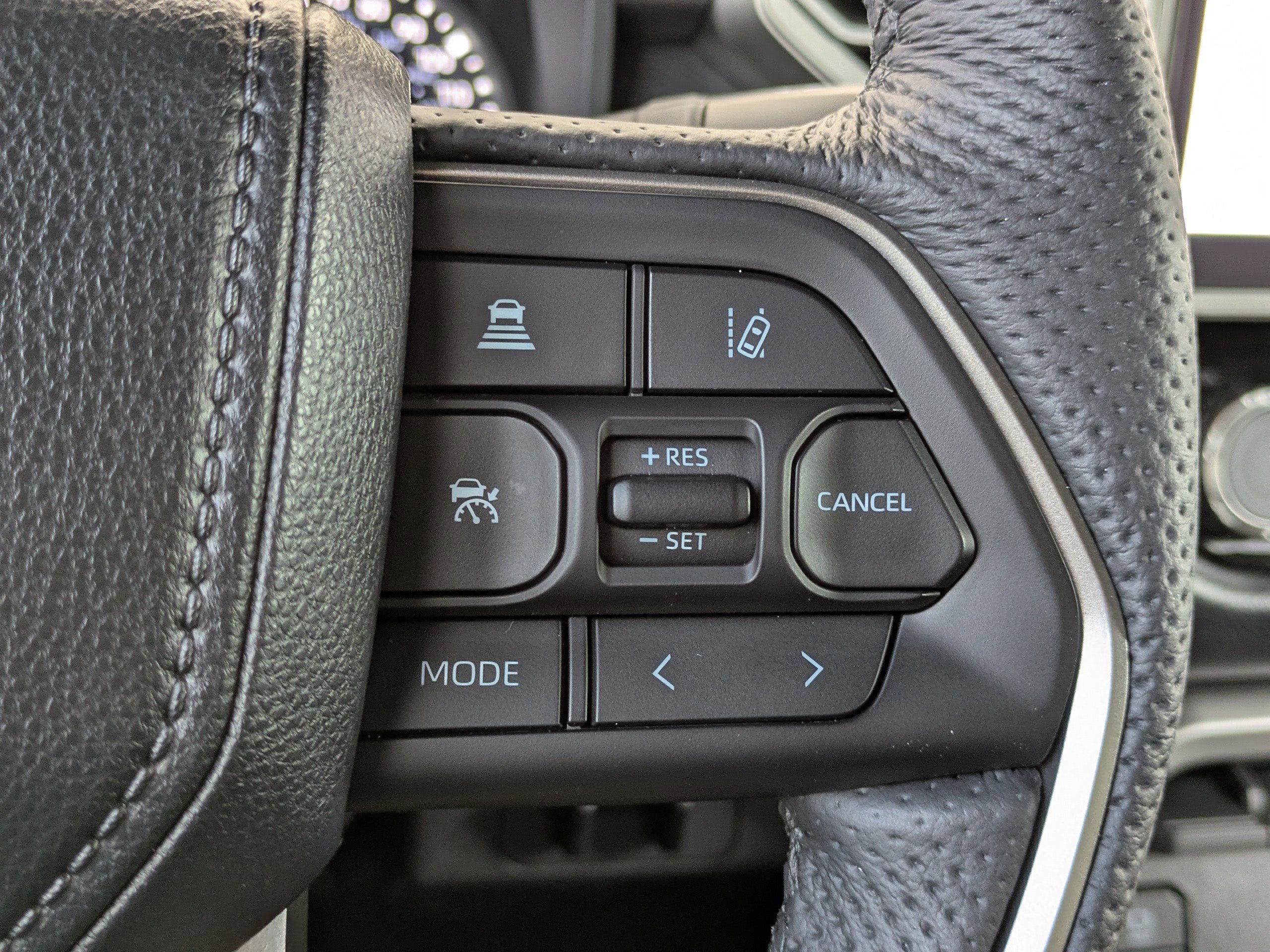 Used 2026 Toyota Tundra SR5 w/ SR5 Premium Package AWD/4WD image 25