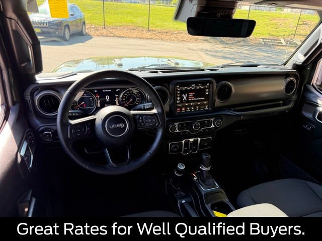 Used 2022 Jeep Wrangler Unlimited Sport AWD/4WD image 17