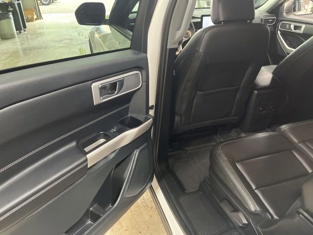 Certified 2023 Ford Explorer XLT w/ Equipment Group 202A AWD/4WD image 41